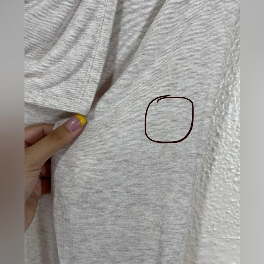 Cabi #3226 Long Sleeve Cowl Neck Lightweight Top in Oatmeal Women’s Medium